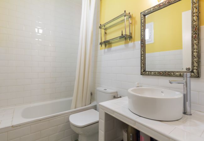 Апартаменты на Madrid - Apartment Madrid Downtown Tribunal-Malasaña-Chueca M (EST8) Апартаменты на Madrid - Apartment Madrid Downtown Tribunal-Malasaña-Chueca M (EST8)