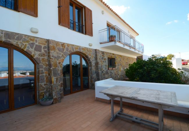 Вилла на L'Escala - VILLA GARBINELL Вилла на L'Escala - VILLA GARBINELL