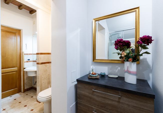 Вилла на Orentano - 11 bedrooms Luxury Farmhouse, Private Pool, Jacuzzi, Private Tennis Вилла на Orentano - 11 bedrooms Luxury Farmhouse, Private Pool, Jacuzzi, Private Tennis