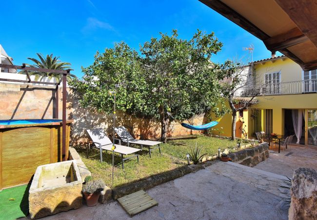 Дом на Muro - Casa de Pueblo 015 con piscina privada, jardín, terraza, barbacoa y WiFi Дом на Muro - Casa de Pueblo 015 con piscina privada, jardín, terraza, barbacoa y WiFi