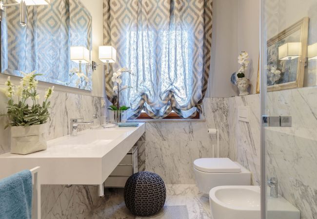 Апартаменты на Lucca - 2 bedrooms, Terrace and Private Parking in Lucca Апартаменты на Lucca - 2 bedrooms, Terrace and Private Parking in Lucca