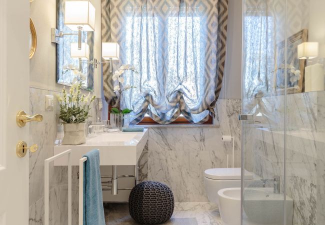 Апартаменты на Lucca - 2 bedrooms, Terrace and Private Parking in Lucca Апартаменты на Lucca - 2 bedrooms, Terrace and Private Parking in Lucca