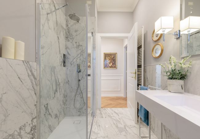 Апартаменты на Lucca - 2 bedrooms, Terrace and Private Parking in Lucca Апартаменты на Lucca - 2 bedrooms, Terrace and Private Parking in Lucca