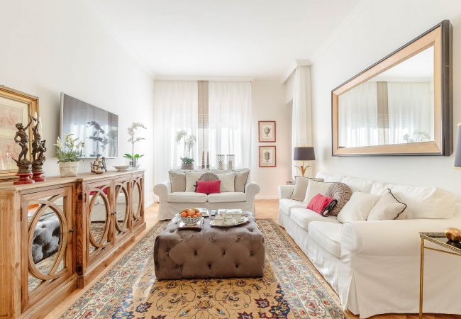 Апартаменты на Lucca - 2 bedrooms, Terrace and Private Parking in Lucca Апартаменты на Lucca - 2 bedrooms, Terrace and Private Parking in Lucca