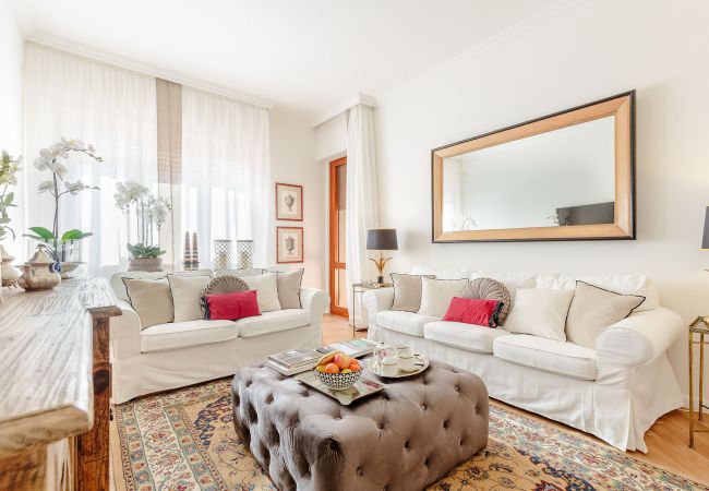 Апартаменты на Lucca - 2 bedrooms, Terrace and Private Parking in Lucca Апартаменты на Lucca - 2 bedrooms, Terrace and Private Parking in Lucca