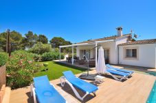 Особняк на Cala Murada - Can Lluis 191 fantástica villa con piscina, terraza, barbacoa y aire acondicionado