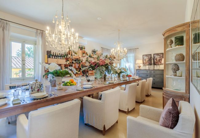 Вилла на Montecarlo - 10 Bedrooms Villa in Lucca, SPA, Panoramic Pool Вилла на Montecarlo - 10 Bedrooms Villa in Lucca, SPA, Panoramic Pool
