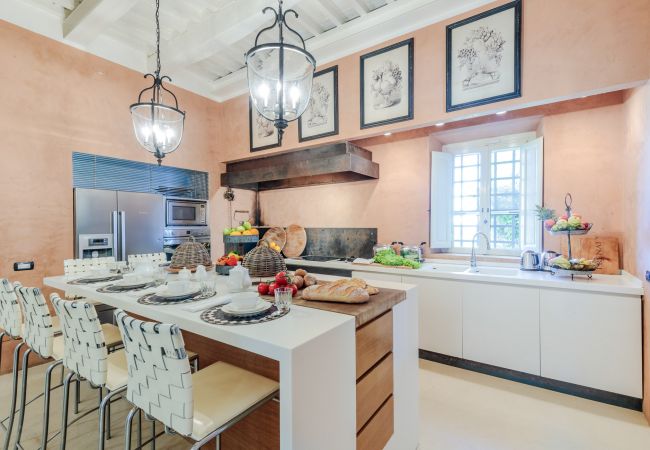 Вилла на Montecarlo - 10 Bedrooms Villa in Lucca, SPA, Panoramic Pool Вилла на Montecarlo - 10 Bedrooms Villa in Lucca, SPA, Panoramic Pool
