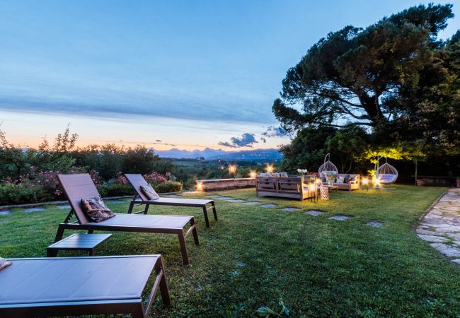 Вилла на Montecarlo - 10 Bedrooms Villa in Lucca, SPA, Panoramic Pool Вилла на Montecarlo - 10 Bedrooms Villa in Lucca, SPA, Panoramic Pool