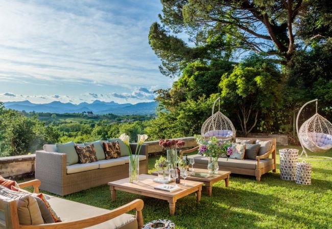 Вилла на Montecarlo - 10 Bedrooms Villa in Lucca, SPA, Panoramic Pool Вилла на Montecarlo - 10 Bedrooms Villa in Lucca, SPA, Panoramic Pool