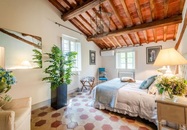 Вилла на Montecarlo - 10 Bedrooms Villa in Lucca, SPA, Panoramic Pool Вилла на Montecarlo - 10 Bedrooms Villa in Lucca, SPA, Panoramic Pool