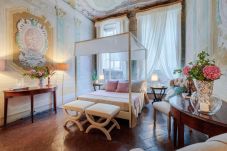 Апартаменты на Lucca - 8 Bedrooms Luxury Apartment in the Heart of Lucca