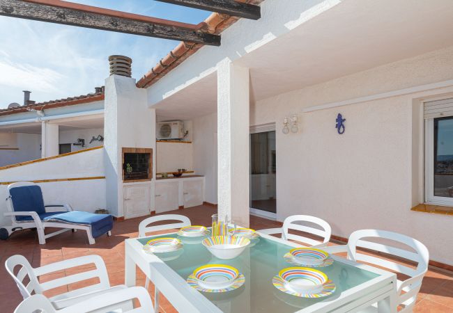 Вилла на Empuriabrava - Empuriabrava Вилла на Empuriabrava - Empuriabrava
