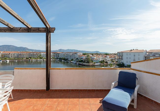 Вилла на Empuriabrava - Empuriabrava Вилла на Empuriabrava - Empuriabrava