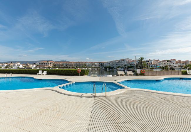 Вилла на Empuriabrava - Empuriabrava Вилла на Empuriabrava - Empuriabrava