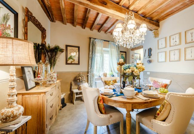 Вилла на Montecarlo - VILLA GIANNA, the Secret Interior Designer's Private Retreat with Pool Вилла на Montecarlo - VILLA GIANNA, the Secret Interior Designer's Private Retreat with Pool