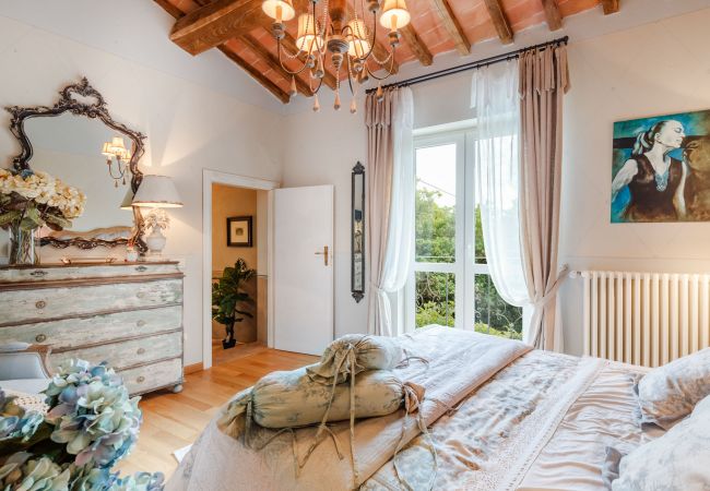 Вилла на Montecarlo - VILLA GIANNA, the Secret Interior Designer's Private Retreat with Pool Вилла на Montecarlo - VILLA GIANNA, the Secret Interior Designer's Private Retreat with Pool