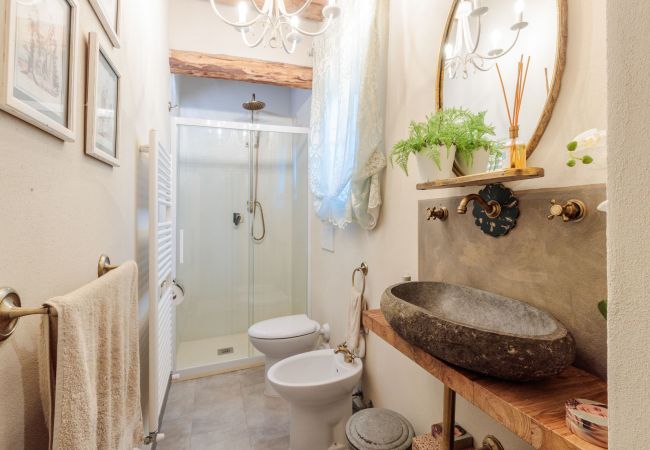 Вилла на Montecarlo - VILLA GIANNA, the Secret Interior Designer's Private Retreat with Pool Вилла на Montecarlo - VILLA GIANNA, the Secret Interior Designer's Private Retreat with Pool