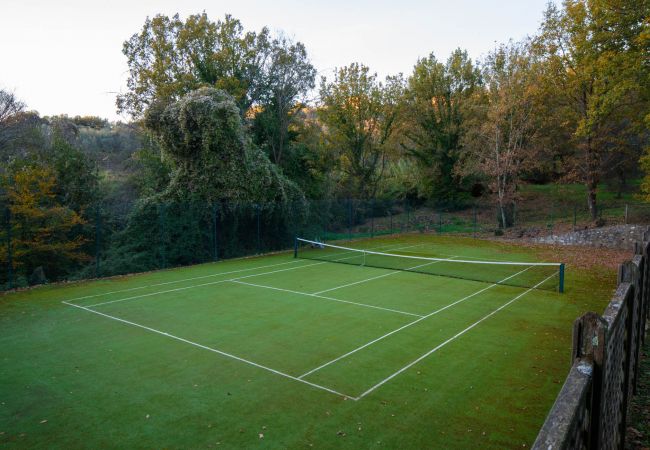 Вилла на Lucca - Villa Gufo The Place to Be. Panoramic Private Pool with a Lucca View and Private Tennis Court Вилла на Lucca - Villa Gufo The Place to Be. Panoramic Private Pool with a Lucca View and Private Tennis Court