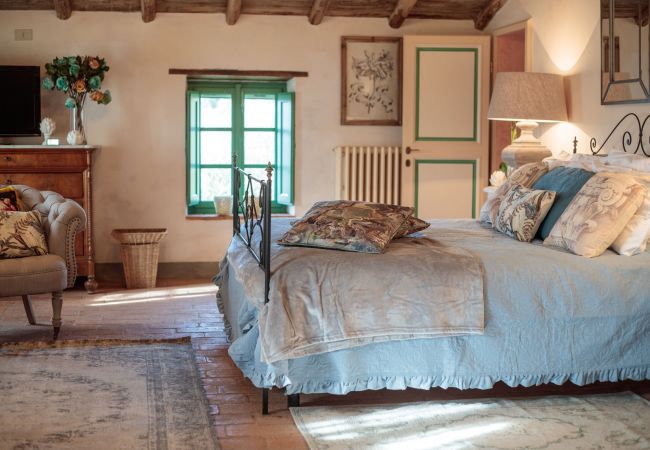 Вилла на Lucca - Villa Gufo The Place to Be. Panoramic Private Pool with a Lucca View and Private Tennis Court Вилла на Lucca - Villa Gufo The Place to Be. Panoramic Private Pool with a Lucca View and Private Tennis Court