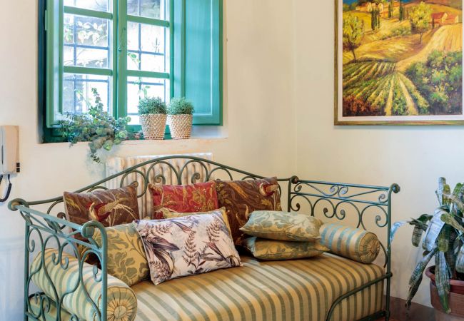 Вилла на Lucca - Villa Gufo The Place to Be. Panoramic Private Pool with a Lucca View and Private Tennis Court Вилла на Lucca - Villa Gufo The Place to Be. Panoramic Private Pool with a Lucca View and Private Tennis Court