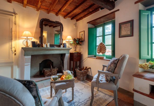 Вилла на Lucca - Villa Gufo The Place to Be. Panoramic Private Pool with a Lucca View and Private Tennis Court Вилла на Lucca - Villa Gufo The Place to Be. Panoramic Private Pool with a Lucca View and Private Tennis Court