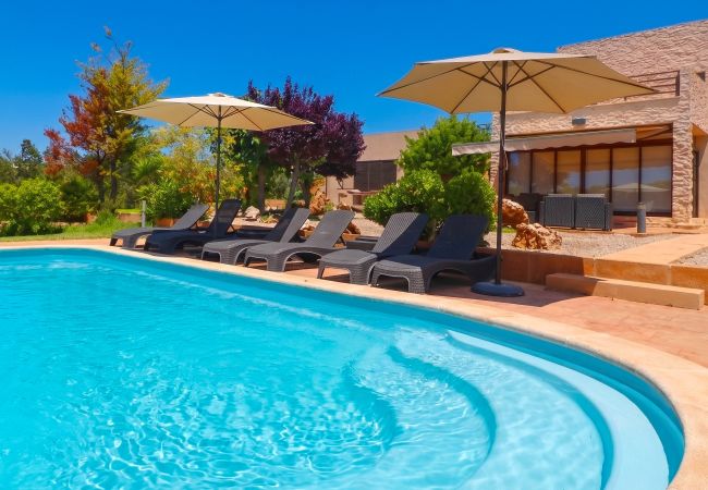 Особняк на Campos - Son Vigili 417 magnífica villa con piscina privada, jacuzzi, zona infantil y aire acondicionado