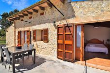 Особняк на Sineu - Es Camp Pla 087 acogedora finca con piscina privada, terraza, jardín, barbacoa y aire acondicionado