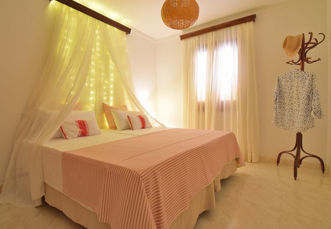 Дом на Muro - Ca Ses Nines 003 fantástica casa de pueblo con terraza, barbacoa, aire acondicionado y WiFi Дом на Muro - Ca Ses Nines 003 fantástica casa de pueblo con terraza, barbacoa, aire acondicionado y WiFi