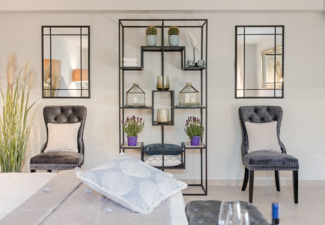 Вилла на Viareggio - The Luxury Beach Villa with shared Swimming Pool, between Viareggio and Torre del Lago Puccini Вилла на Viareggio - The Luxury Beach Villa with shared Swimming Pool, between Viareggio and Torre del Lago Puccini
