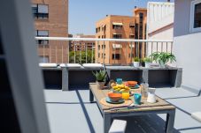 Апартаменты на Валенсия город / Valencia - El Cabanyal Petit Penthouse by Florit Flats
