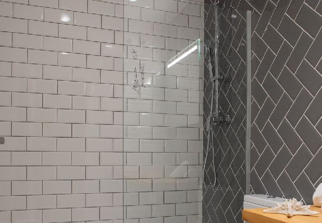 Апартаменты на Valencia - THE PORT SUITES APARTMENTS 2  Апартаменты на Valencia - THE PORT SUITES APARTMENTS 2