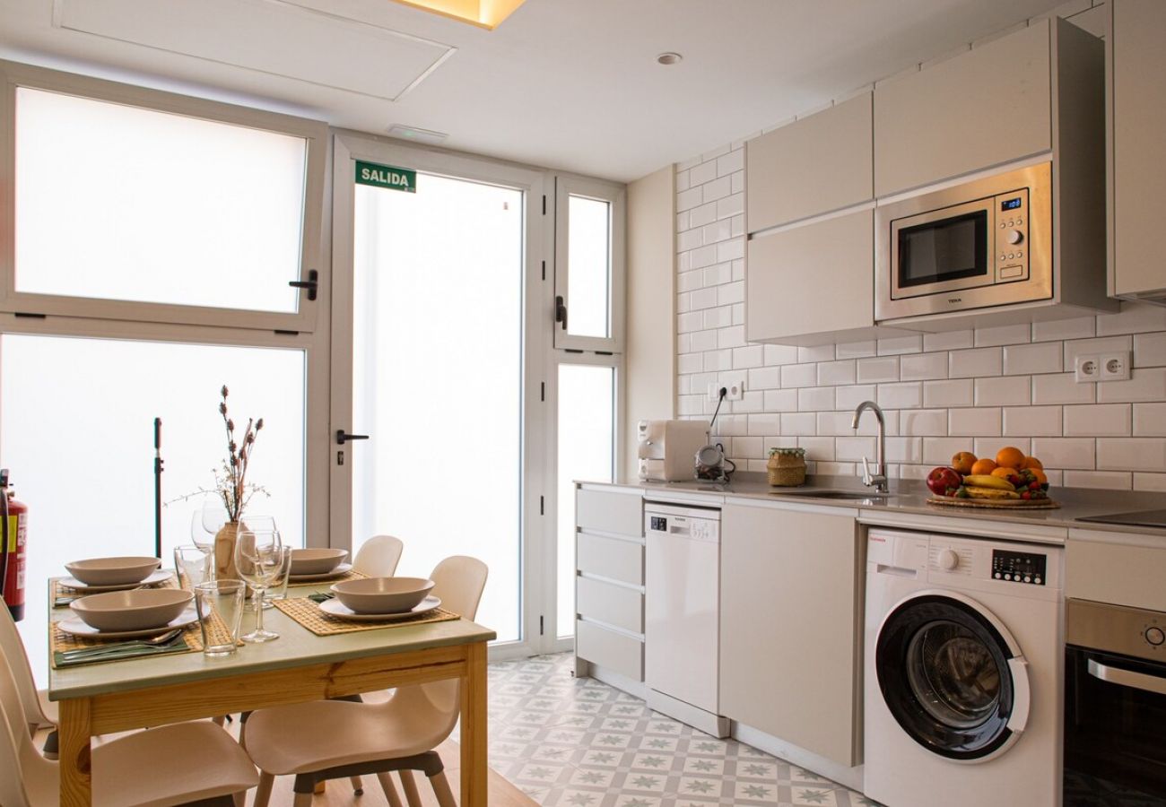 Квартира-студия на Валенсия город / Valencia - THE PORT SUITES APARTMENTS 4  Квартира-студия на Валенсия город / Valencia - THE PORT SUITES APARTMENTS 4