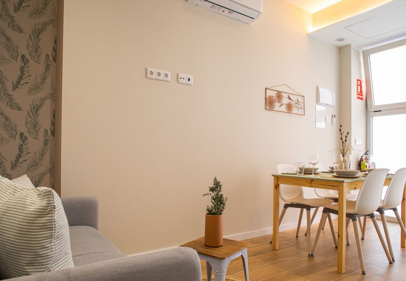 Квартира-студия на Валенсия город / Valencia - THE PORT SUITES APARTMENTS 4  Квартира-студия на Валенсия город / Valencia - THE PORT SUITES APARTMENTS 4