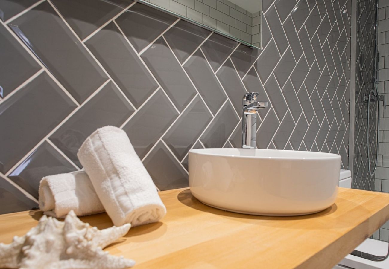 Квартира-студия на Валенсия город / Valencia - THE PORT SUITES APARTMENTS 4  Квартира-студия на Валенсия город / Valencia - THE PORT SUITES APARTMENTS 4