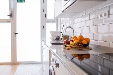 Квартира-студия на Валенсия город / Valencia - THE PORT SUITES APARTMENTS 4 