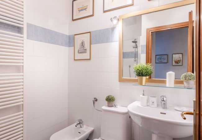 Вилла на Vorno - RIO DELLE FATE, a Fairytale Home along the Stream in Vorno, Lucca Вилла на Vorno - RIO DELLE FATE, a Fairytale Home along the Stream in Vorno, Lucca