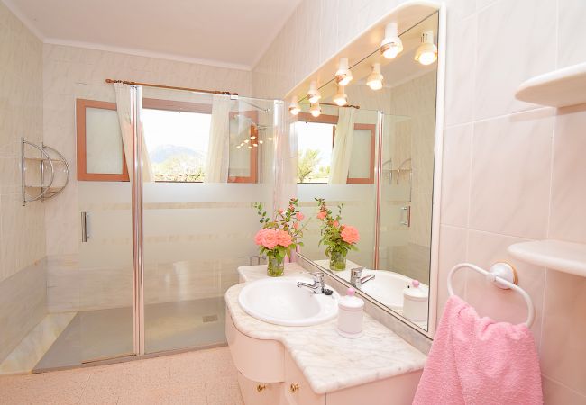 Особняк на Campanet - Can Nina 198 tradicional finca con piscina privada, terraza, barbacoa y WiFi Особняк на Campanet - Can Nina 198 tradicional finca con piscina privada, terraza, barbacoa y WiFi