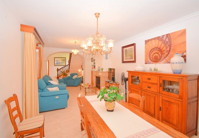 Особняк на Campanet - Can Nina 198 tradicional finca con piscina privada, terraza, barbacoa y WiFi Особняк на Campanet - Can Nina 198 tradicional finca con piscina privada, terraza, barbacoa y WiFi