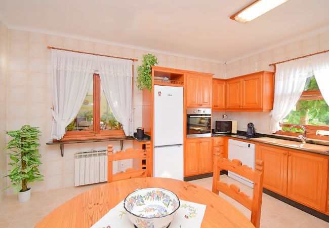 Особняк на Campanet - Can Nina 198 tradicional finca con piscina privada, terraza, barbacoa y WiFi Особняк на Campanet - Can Nina 198 tradicional finca con piscina privada, terraza, barbacoa y WiFi