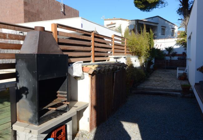 Вилла на L'Escala - VILLA PONENT Вилла на L'Escala - VILLA PONENT