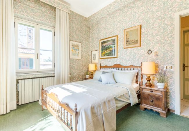 Апартаменты на Lucca - Simple Convenient 3 bedrooms apartment + parking Апартаменты на Lucca - Simple Convenient 3 bedrooms apartment + parking