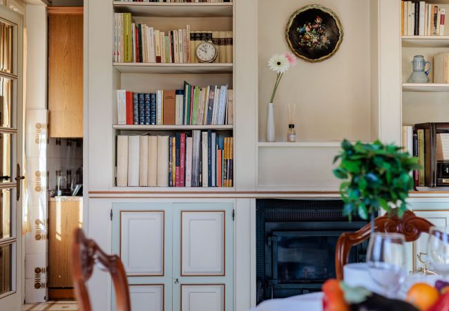 Апартаменты на Lucca - Simple Convenient 3 bedrooms apartment + parking Апартаменты на Lucca - Simple Convenient 3 bedrooms apartment + parking