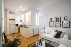 Апартаменты на Мадрид город / Madrid - Apartamento Delicias 1HH M(DVA6)