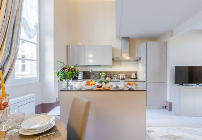 Апартаменты на Lucca - Luxury 1 Bedroom Apartment with Elevator inside the Walls of Lucca by the Main Square Piazza San Michele Апартаменты на Lucca - Luxury 1 Bedroom Apartment with Elevator inside the Walls of Lucca by the Main Square Piazza San Michele
