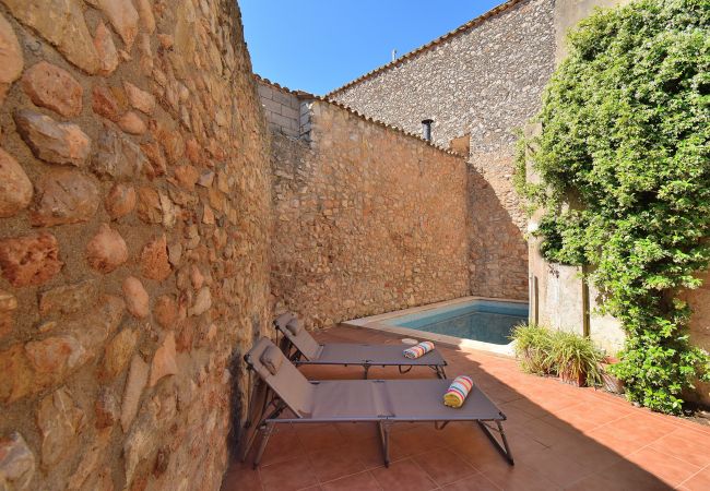 на Binissalem - Casa Anita 257 fantástica casa de pueblo con piscina privada, terraza y aire acondicionado