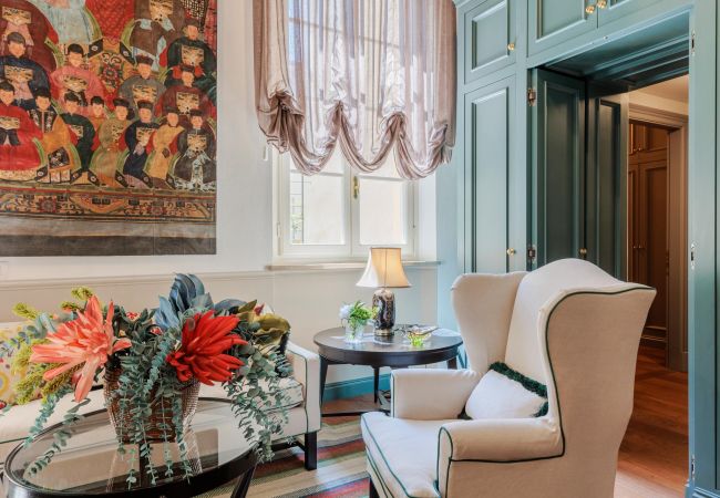 Апартаменты на Lucca - Contemporary 4 bedrooms 4 bathrooms Apartment Апартаменты на Lucca - Contemporary 4 bedrooms 4 bathrooms Apartment