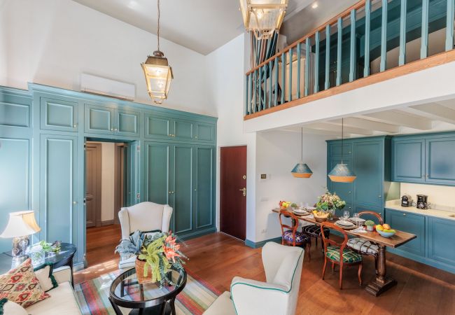 Апартаменты на Lucca - Contemporary 4 bedrooms 4 bathrooms Apartment Апартаменты на Lucca - Contemporary 4 bedrooms 4 bathrooms Apartment