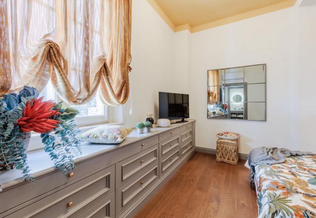 Апартаменты на Lucca - Contemporary 4 bedrooms 4 bathrooms Apartment Апартаменты на Lucca - Contemporary 4 bedrooms 4 bathrooms Apartment