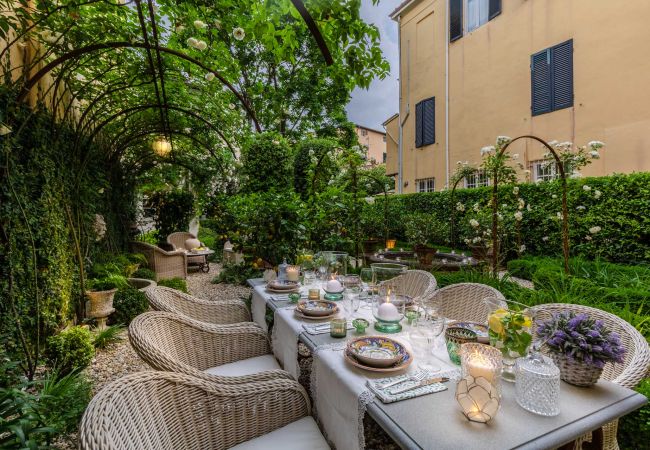 Апартаменты на Lucca - Luxury Apartment with Private Garden inside Lucca Апартаменты на Lucca - Luxury Apartment with Private Garden inside Lucca